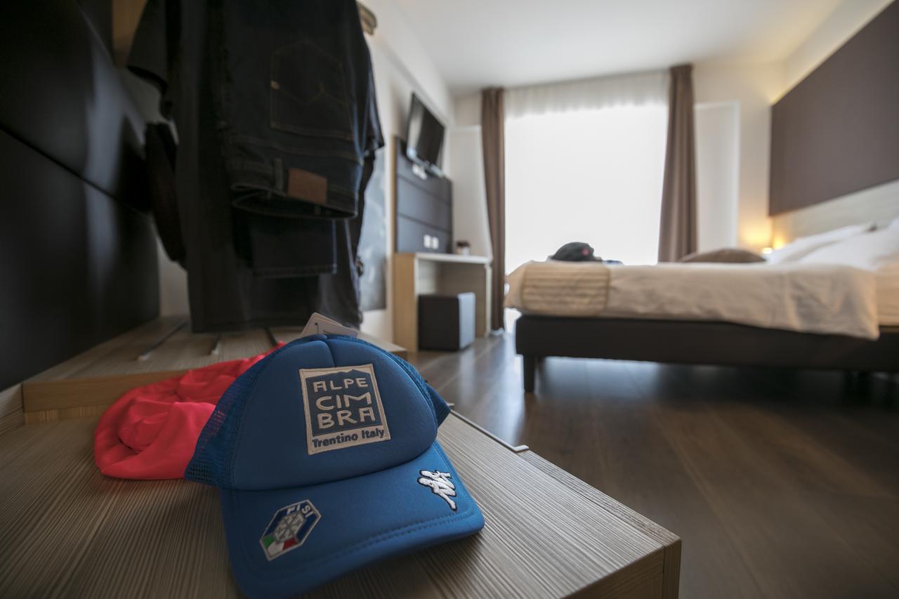 Hotel Luna Bianca Folgaria Bagian luar foto