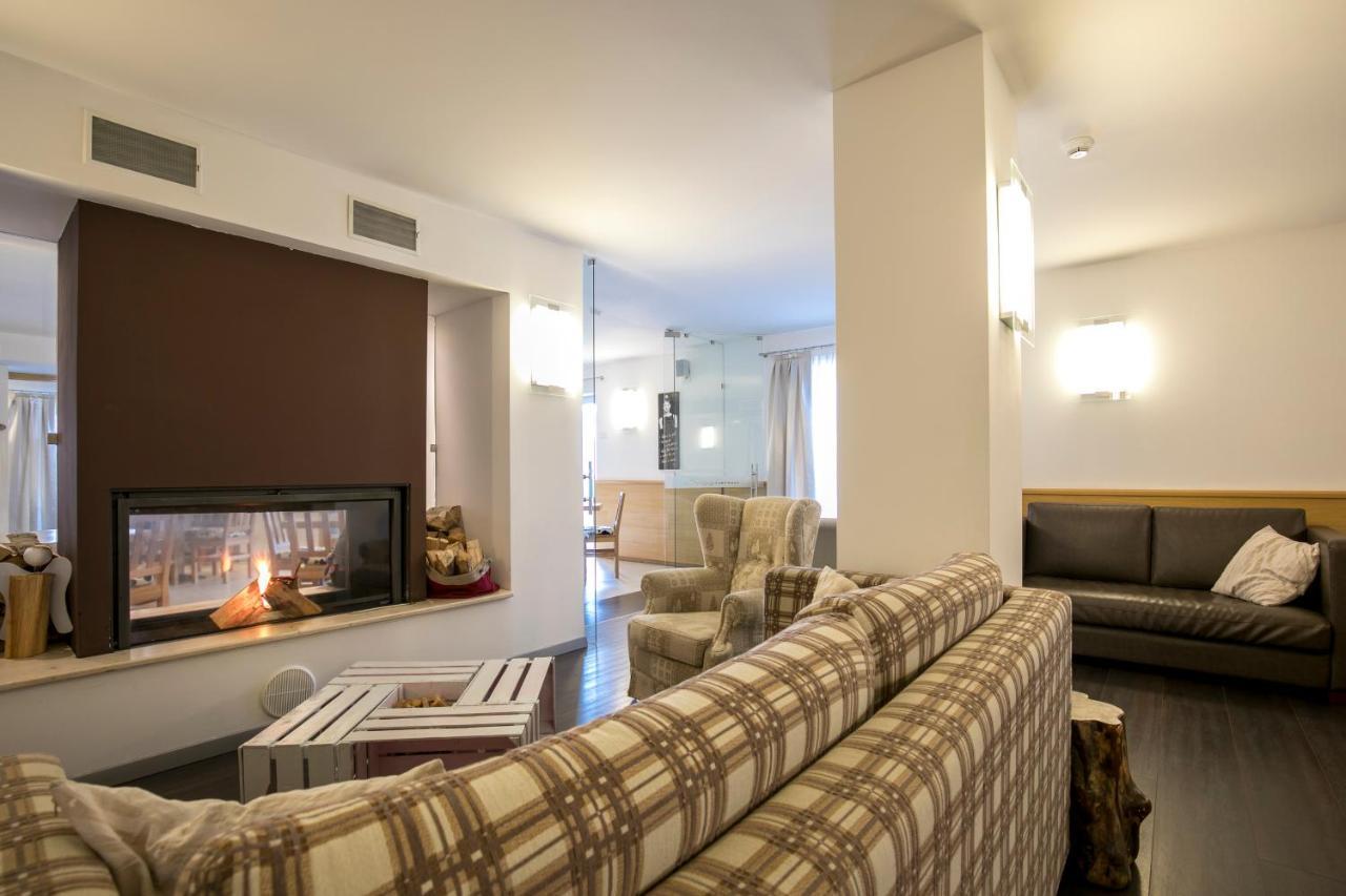 Hotel Luna Bianca Folgaria Bagian luar foto